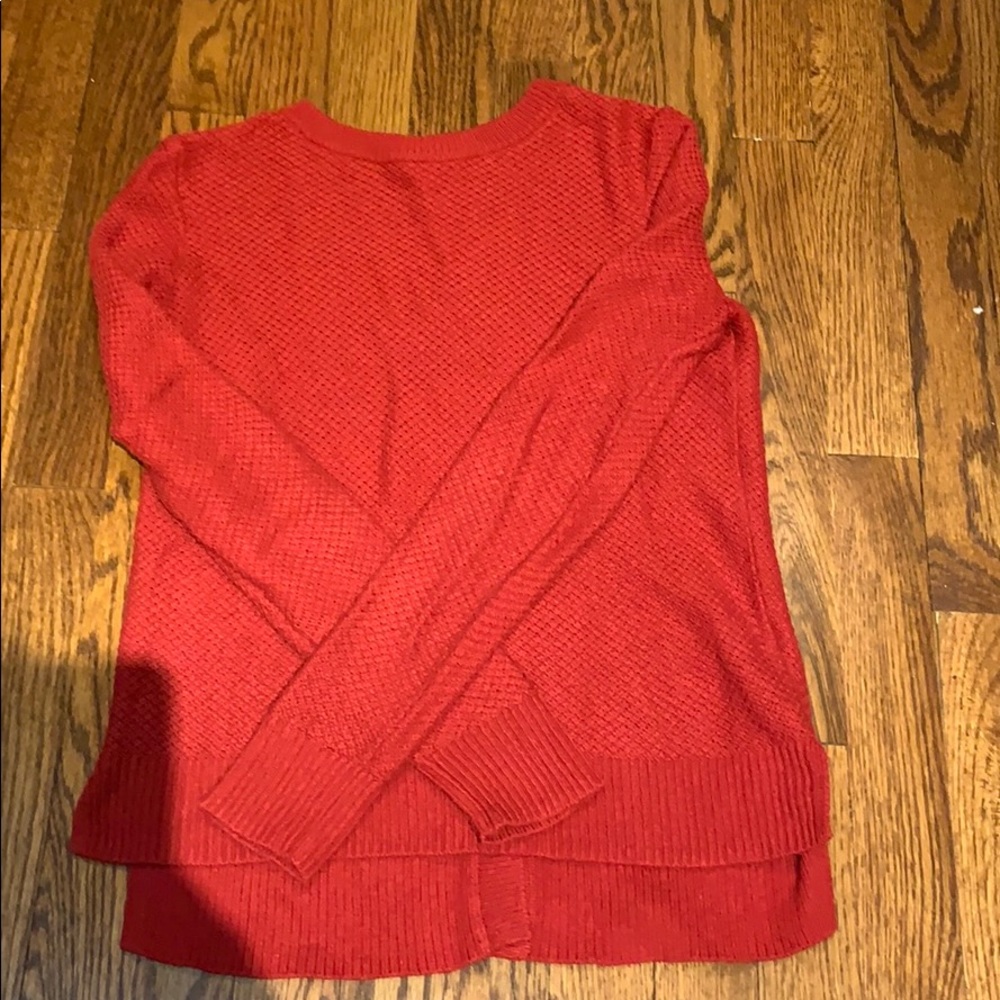 Madewell button back sweater (red XS)